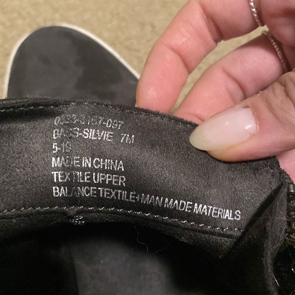 G.H. Bass & Co Silvie zip ankle booties, 7M - Picture 7 of 10